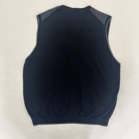 Van Heusen Mens 2XL Sweater Vest Black Gray Knit Button Front V-Neck Outdoor - Picture 5 of 7